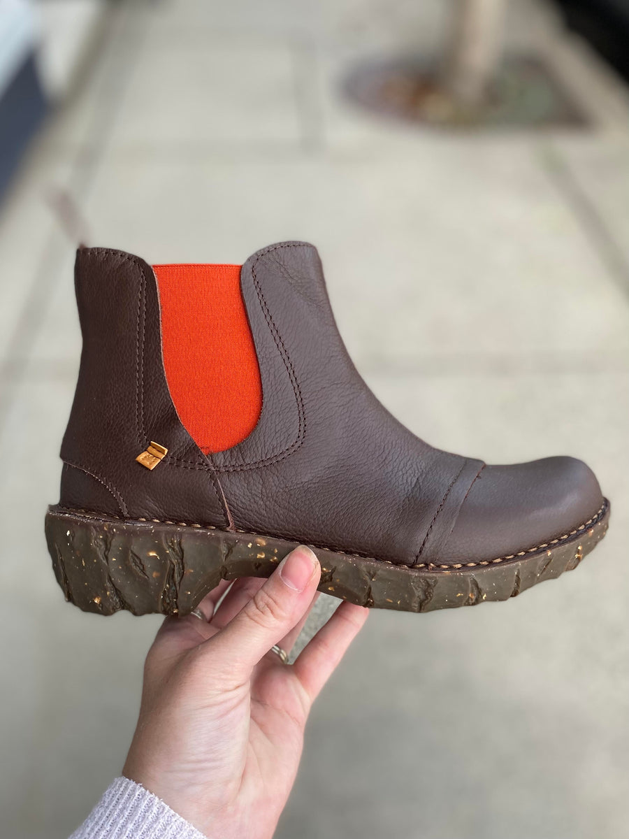 El Naturalista - Yggdrasil - Brown with Orange – Walk Rite Shoes