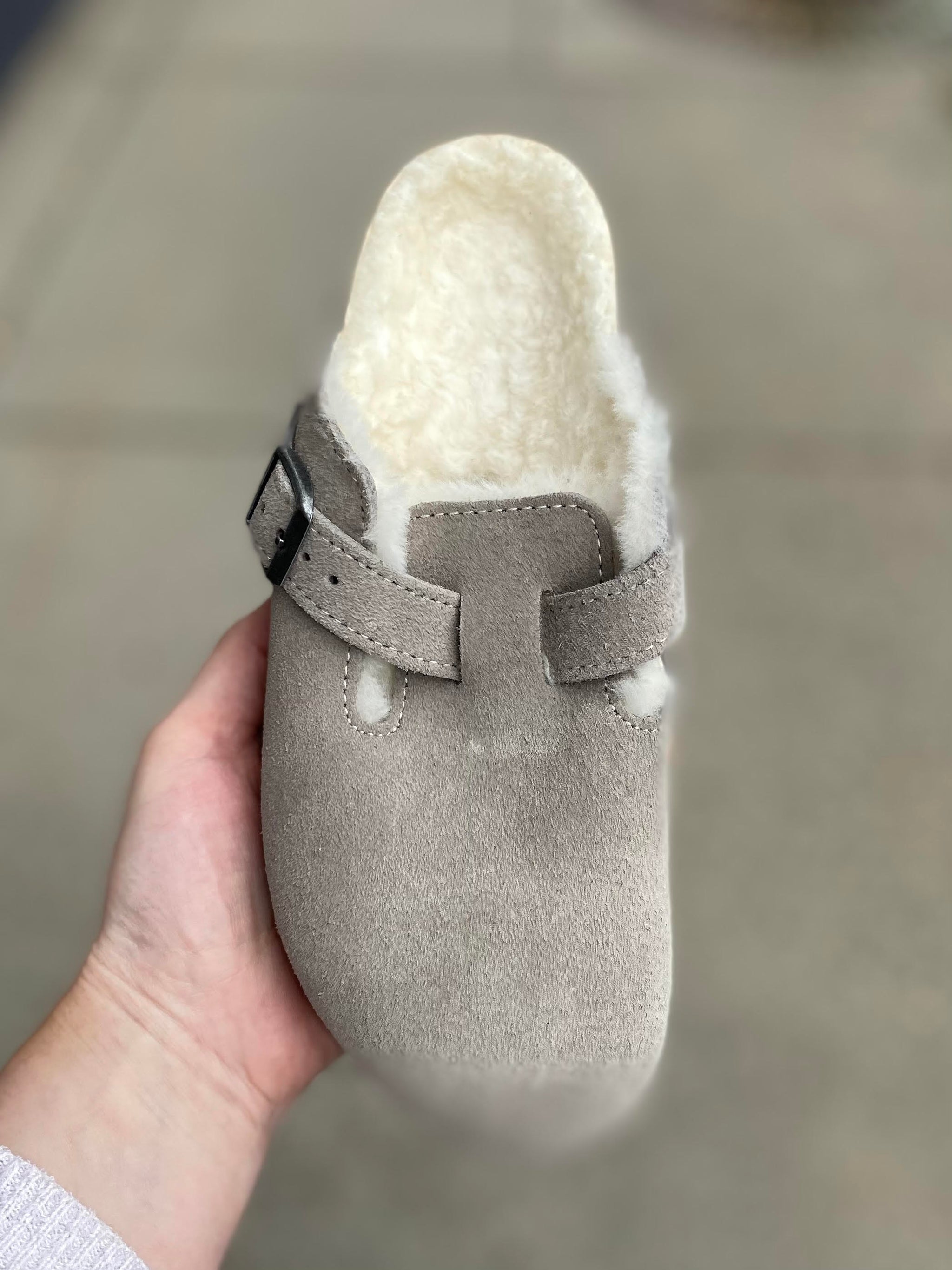 Birkenstock - Boston Shearling - Stone coin *Narrow* – Walk Rite Shoes
