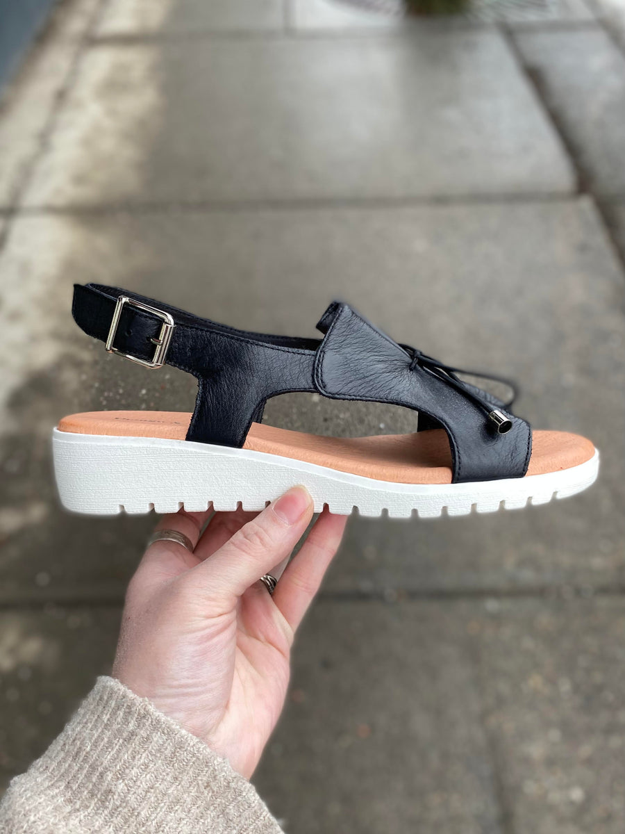 Django & Juliette - Malika - Black – Walk Rite Shoes