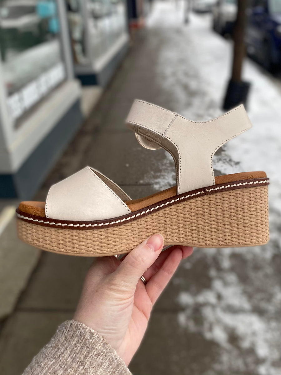 Dorking - Nido - Beige – Walk Rite Shoes