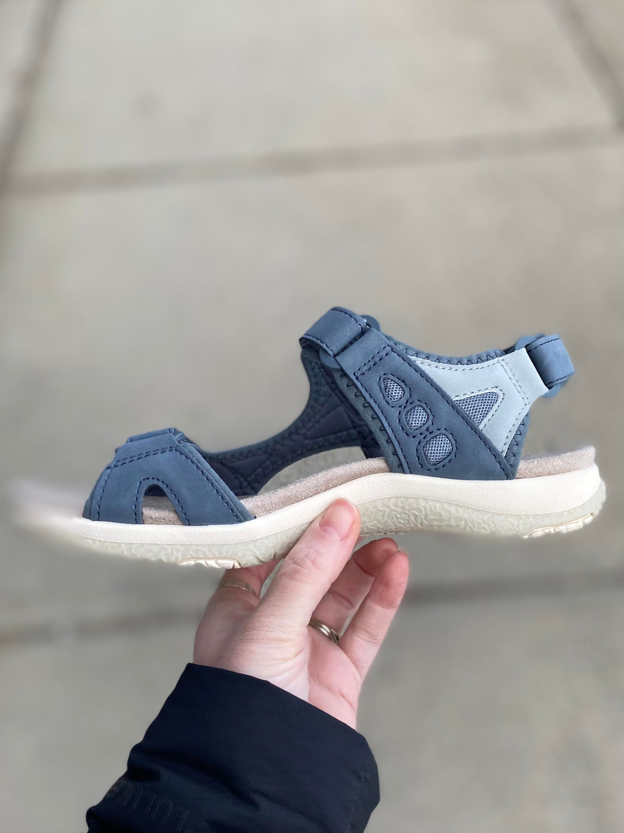 Earth - Skylar - Blue – Walk Rite Shoes