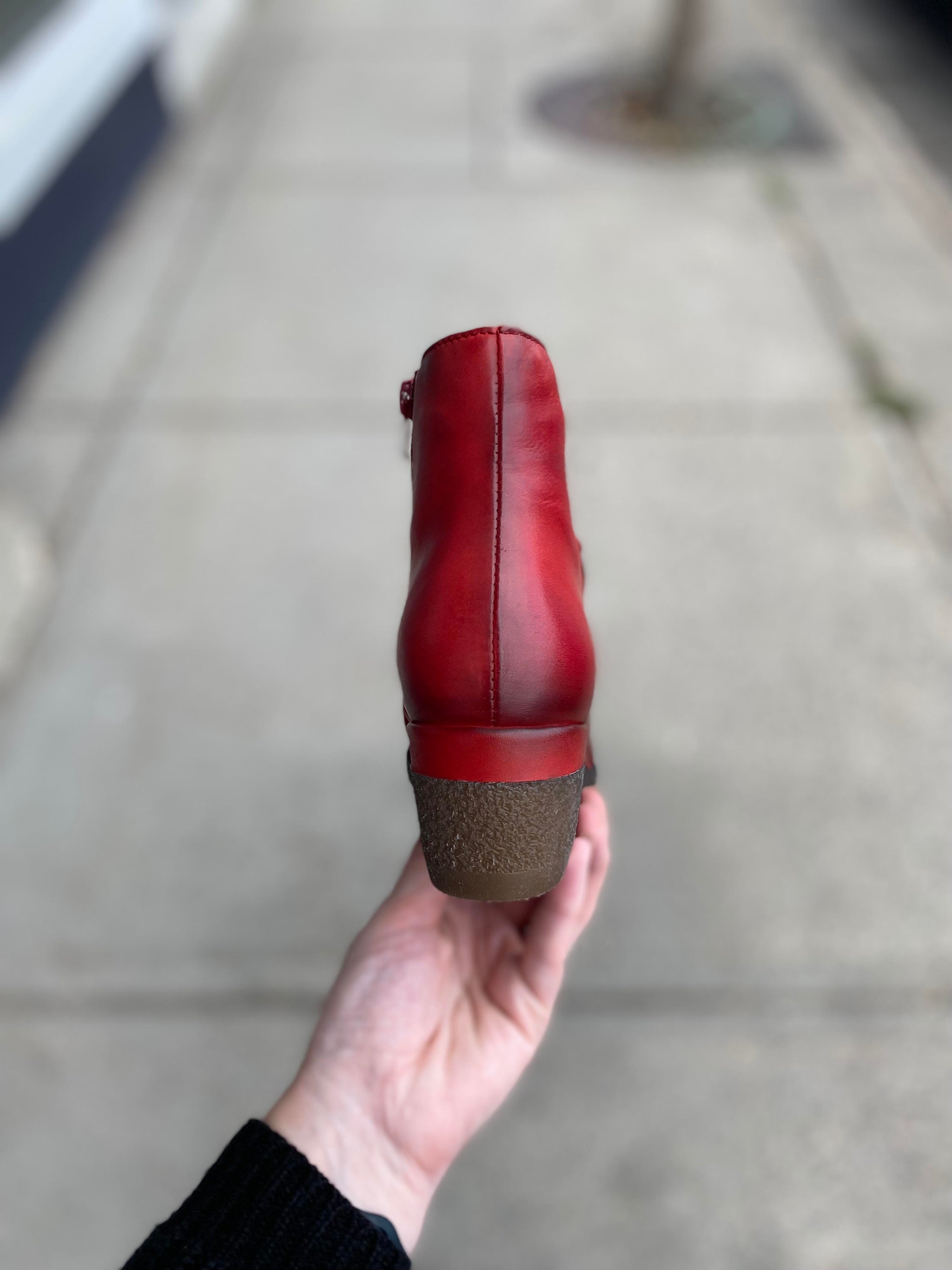 MizMooz-Maxy-Red4_2048x.jpg?v=