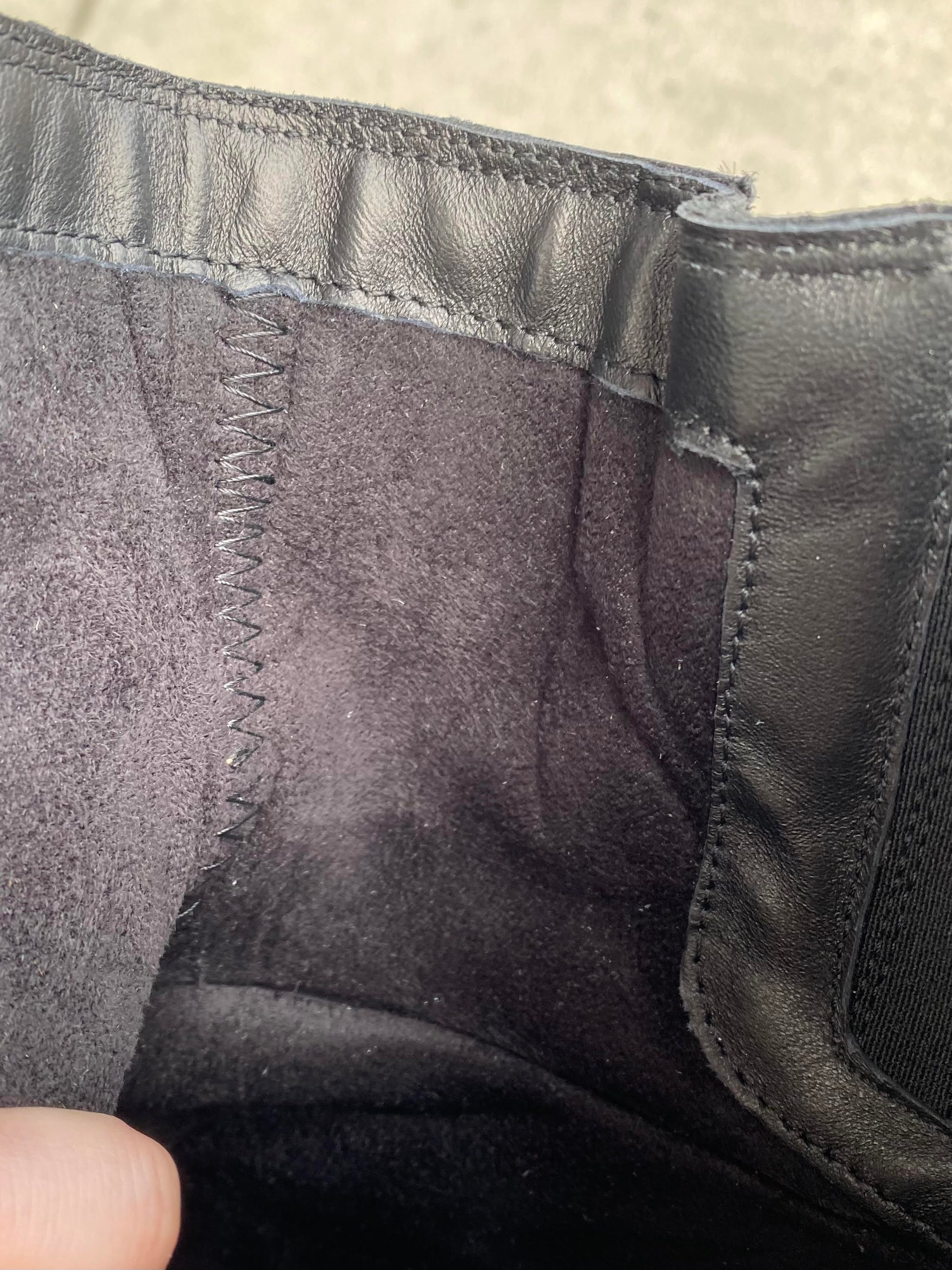 MJUS - L93203 - Black – Walk Rite Shoes