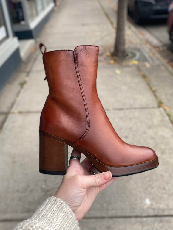 Mjus - P96212 - Brown