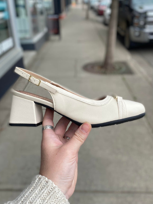 Piccadilly - Sling - Off White *WIDE*