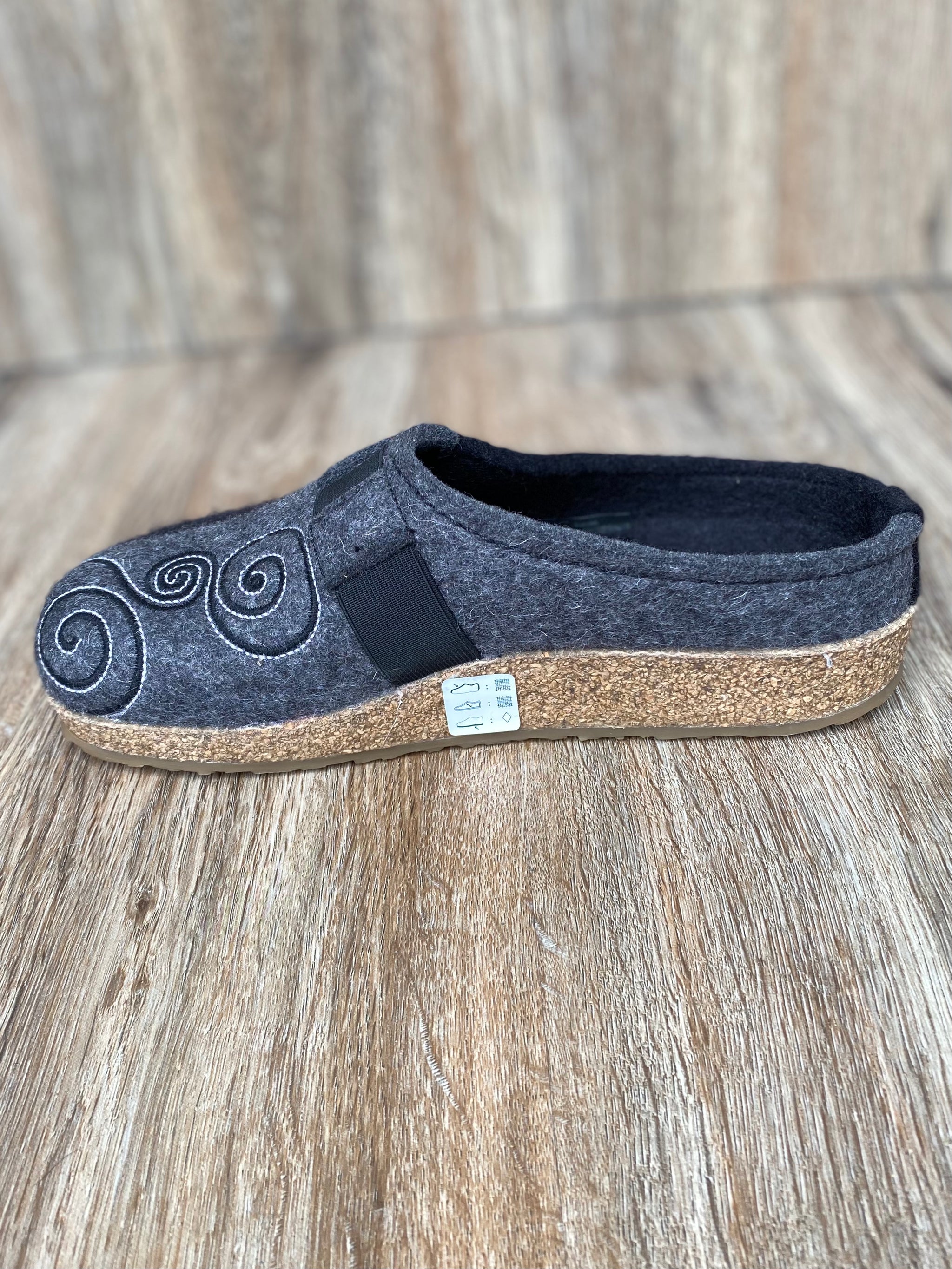 HAFLINGER Women's Gz Magic Clog - Grey Comfort Shoes With Arch Support