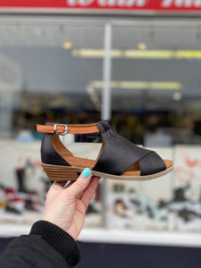 Roamers - Joy - Black