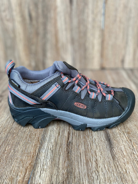 Keen - Targhee II - Magnet With Coral